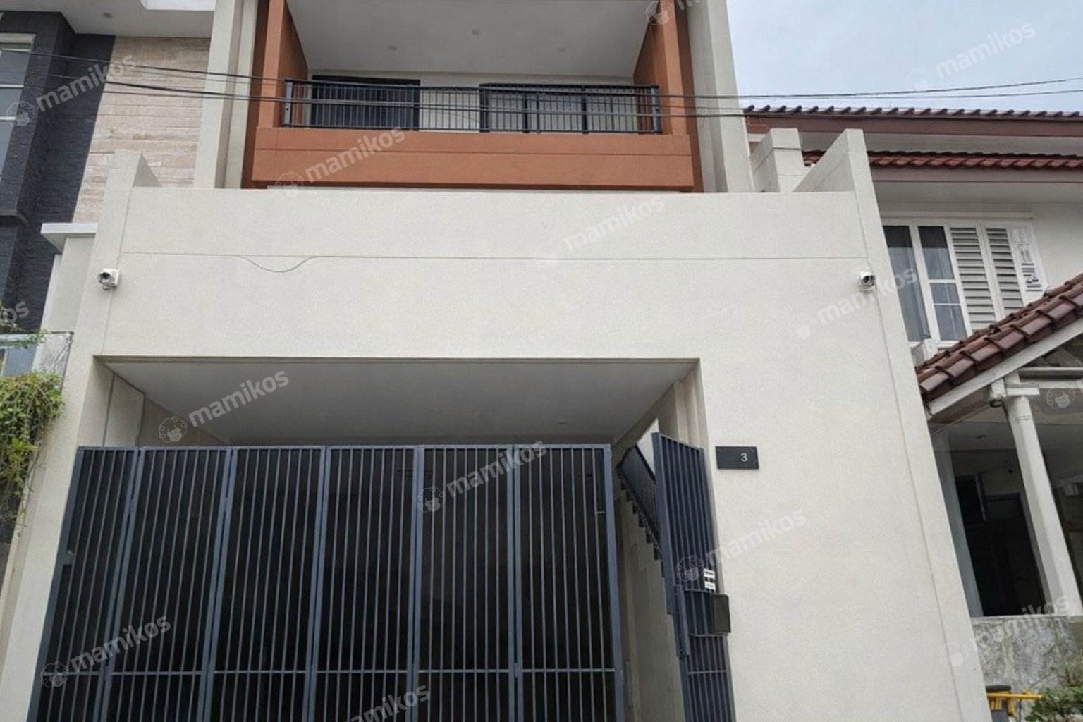 Rumah Sertifikat SHM 4 Kamar Tidur 4 Kamar Mandi Pulo Gadung Jakarta Timur