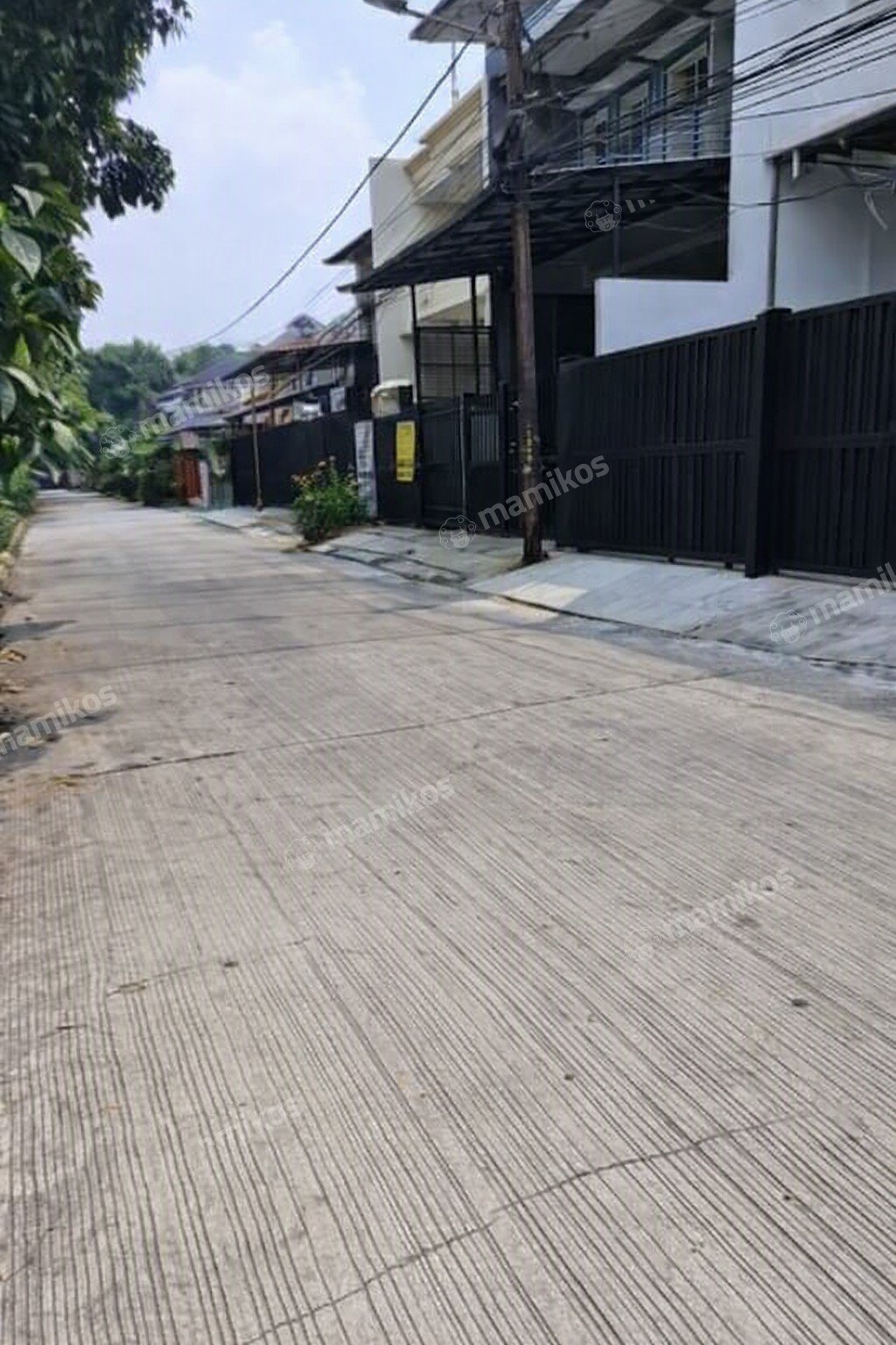 Rumah Sertifikat SHM 3 Kamar Tidur 3 Kamar Mandi Kelapa Gading Jakarta Utara - Photo 4