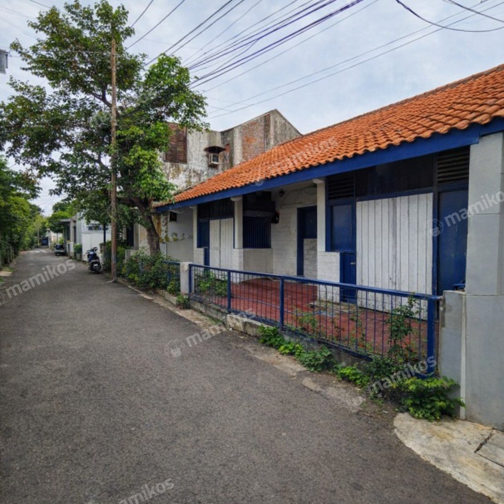 Rumah Sertifikat SHM 2 Kamar Tidur 1 Kamar Mandi Kebayoran Baru Jakarta Selatan - Photo 2