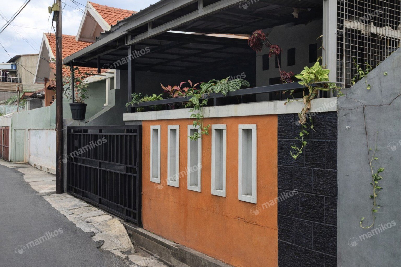 Rumah Sertifikat SHM 3 Kamar Tidur 2 Kamar Mandi Tebet Jakarta Selatan