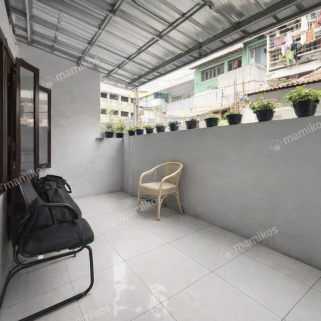 Rumah Sertifikat SHM 3 Kamar Tidur 2 Kamar Mandi Tebet Jakarta Selatan - Photo 4