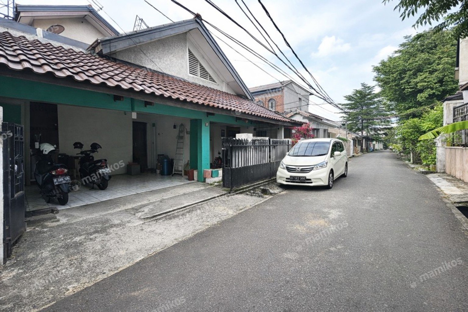 Rumah Sertifikat SHM 6 Kamar Tidur 3 Kamar Mandi Tebet Jakarta Selatan