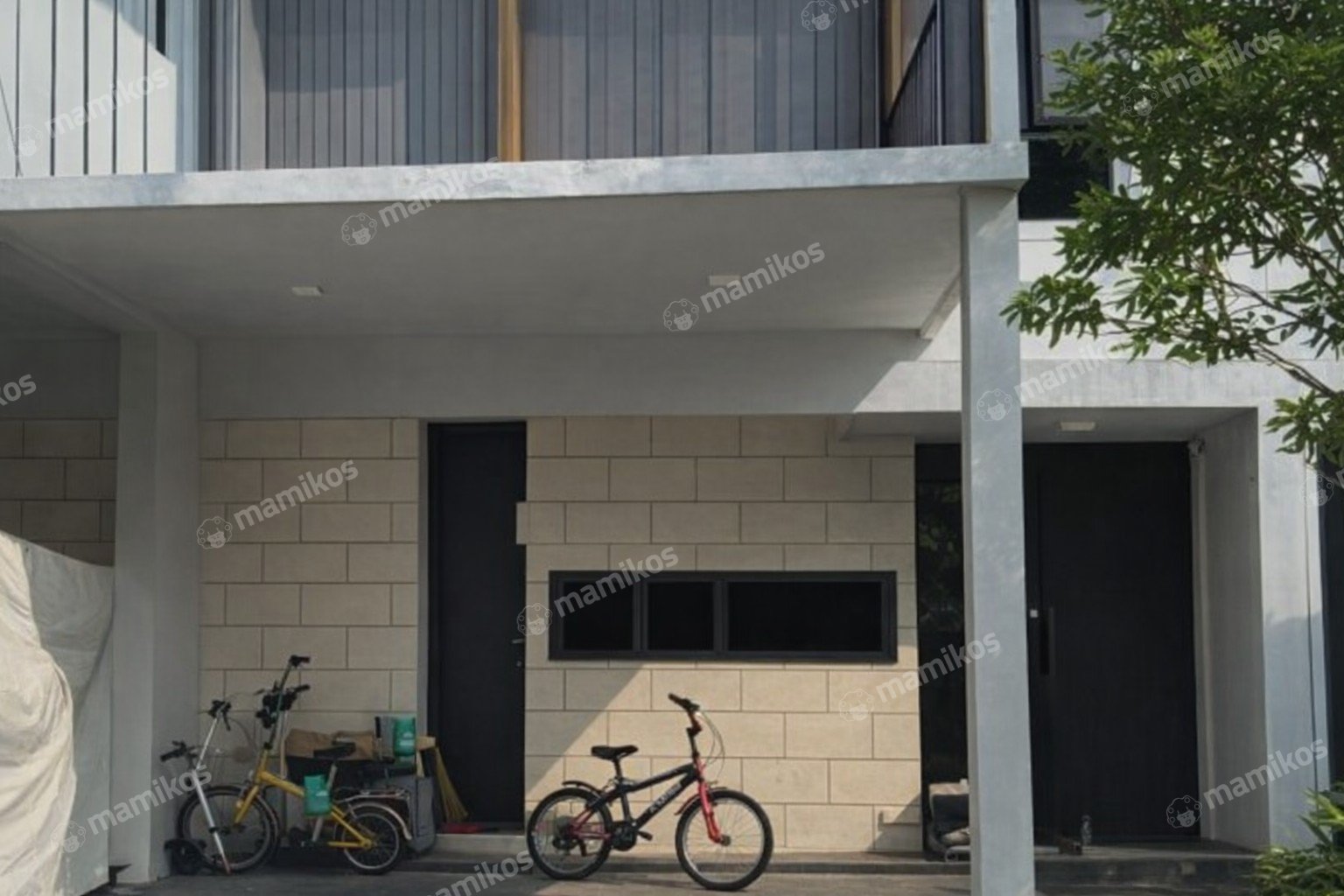 Rumah 4 Kamar Tidur 3 Kamar Mandi 3 Lantai Cakung Jakarta Timur