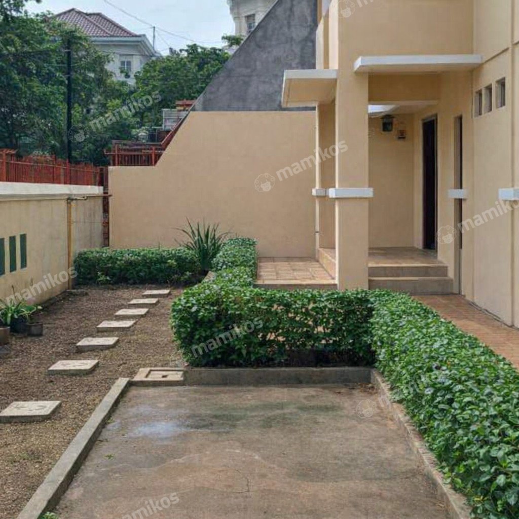 Rumah Sertifikat SHM 5 Kamar Tidur 4 Kamar Mandi Duren Sawit Jakarta Timur