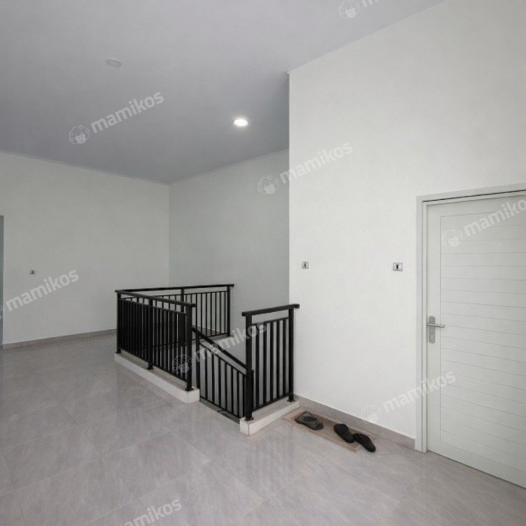 Rumah Sertifikat SHM 4 Kamar Tidur 4 Kamar Mandi Tanjung Duren Jakarta Barat - Photo 3