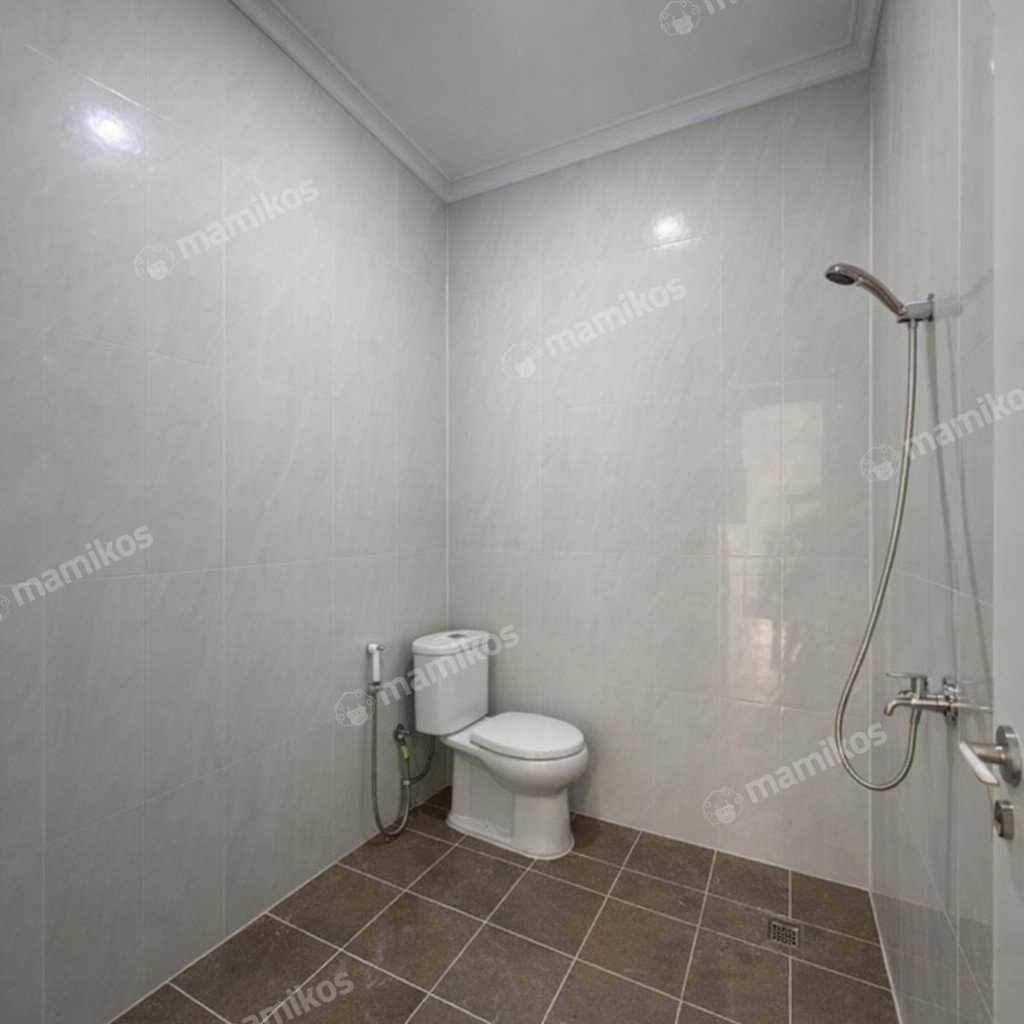 Rumah Sertifikat SHM 4 Kamar Tidur 4 Kamar Mandi Tanjung Duren Jakarta Barat - Photo 4