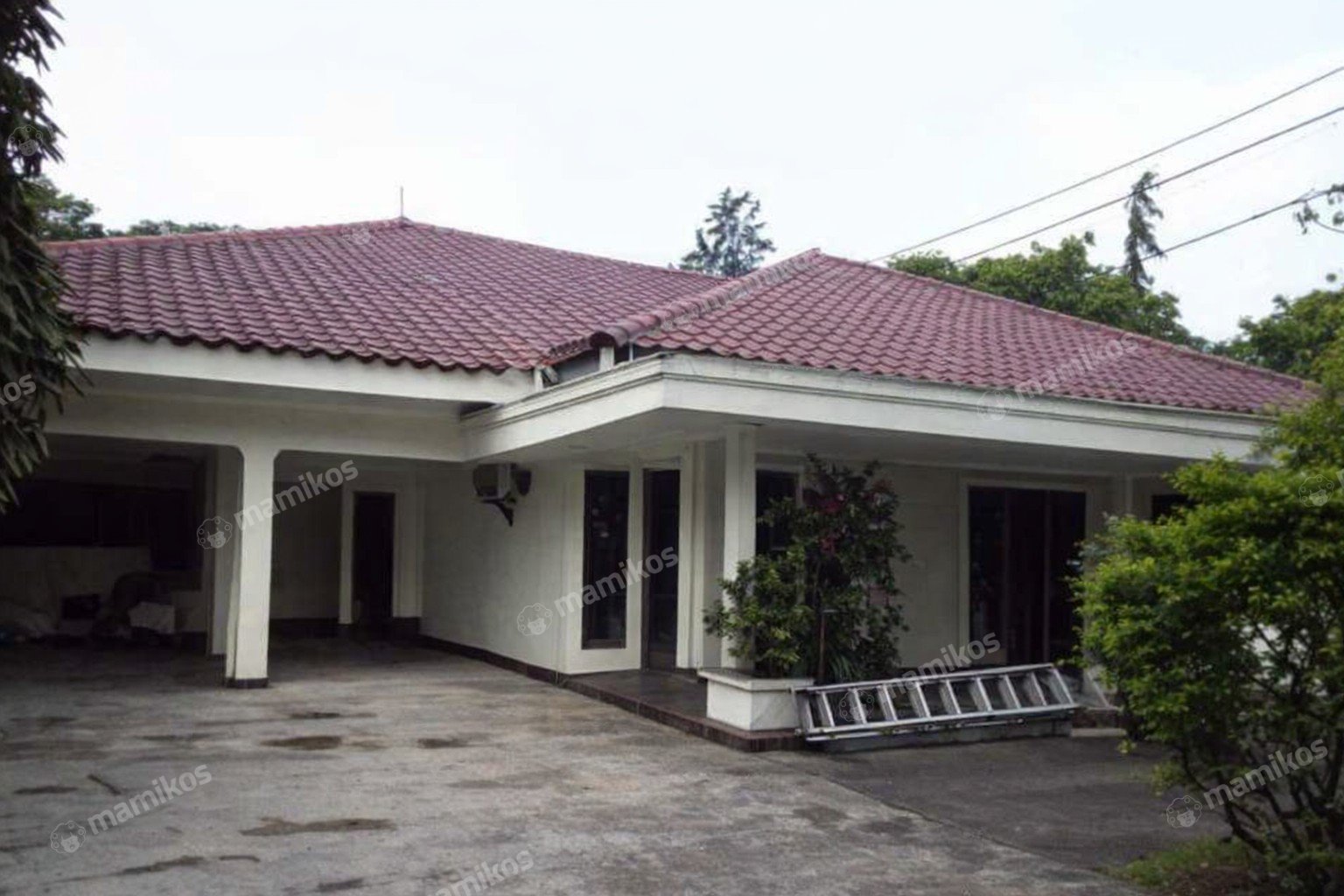 Rumah Sertifikat SHM 5 Kamar Tidur 3 Kamar Mandi Kemang Jakarta Selatan - Photo 2