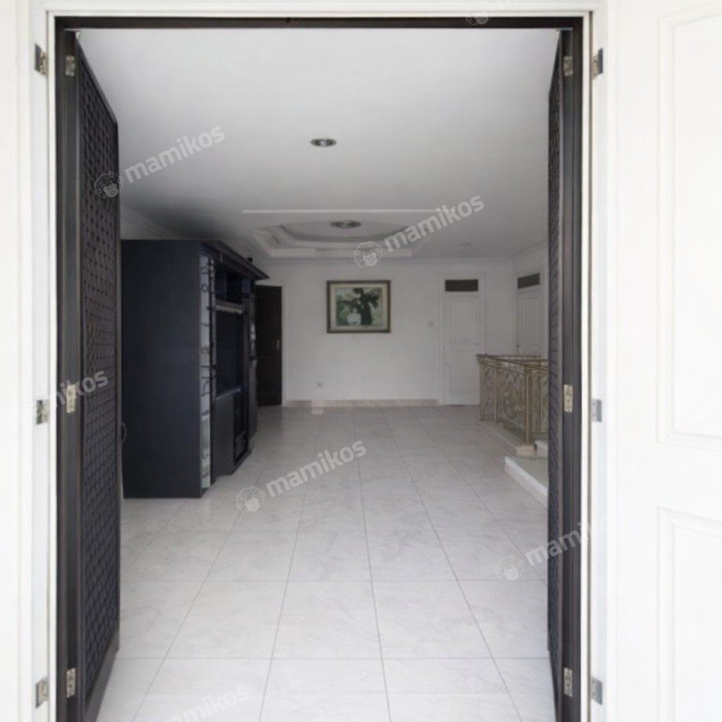 Rumah Sertifikat SHM 7 Kamar Tidur 4 Kamar Mandi Sunter Jakarta Utara - Photo 2