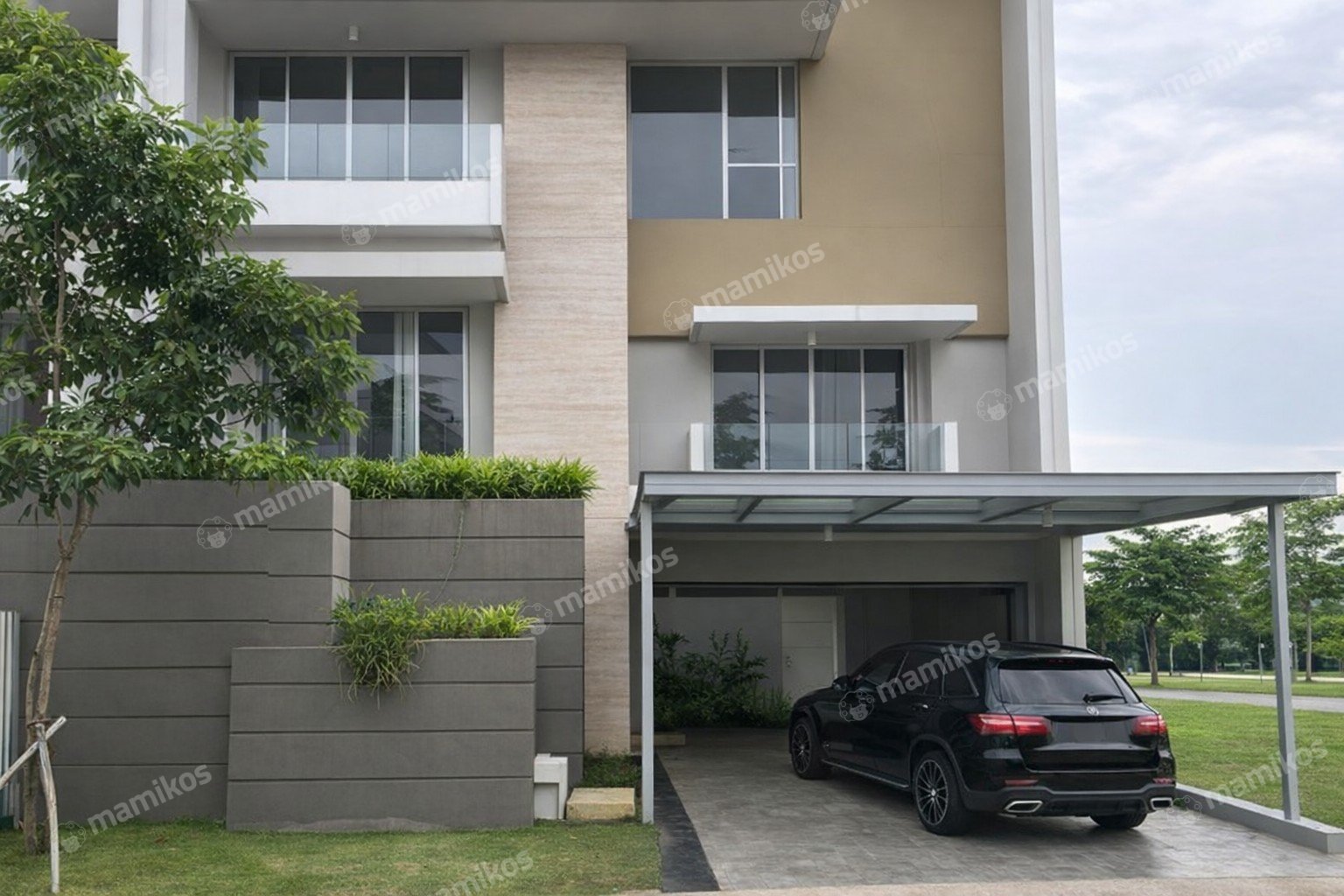 Rumah 4 Kamar Tidur 4 Kamar Mandi 3 Lantai Pantai Indah Kapuk Jakarta Utara