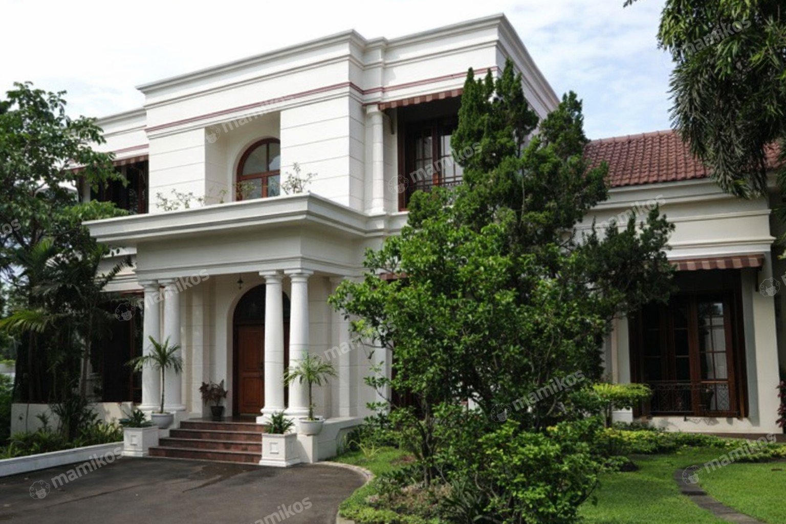 Rumah Sertifikat SHM 5 Kamar Tidur 5 Kamar Mandi Fatmawati Jakarta Selatan