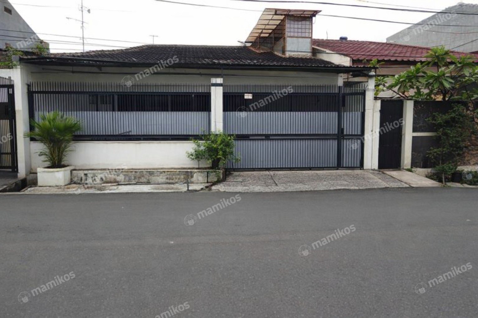 Rumah Sertifikat SHM 5 Kamar Tidur 3 Kamar Mandi Duri Kepa Jakarta Barat
