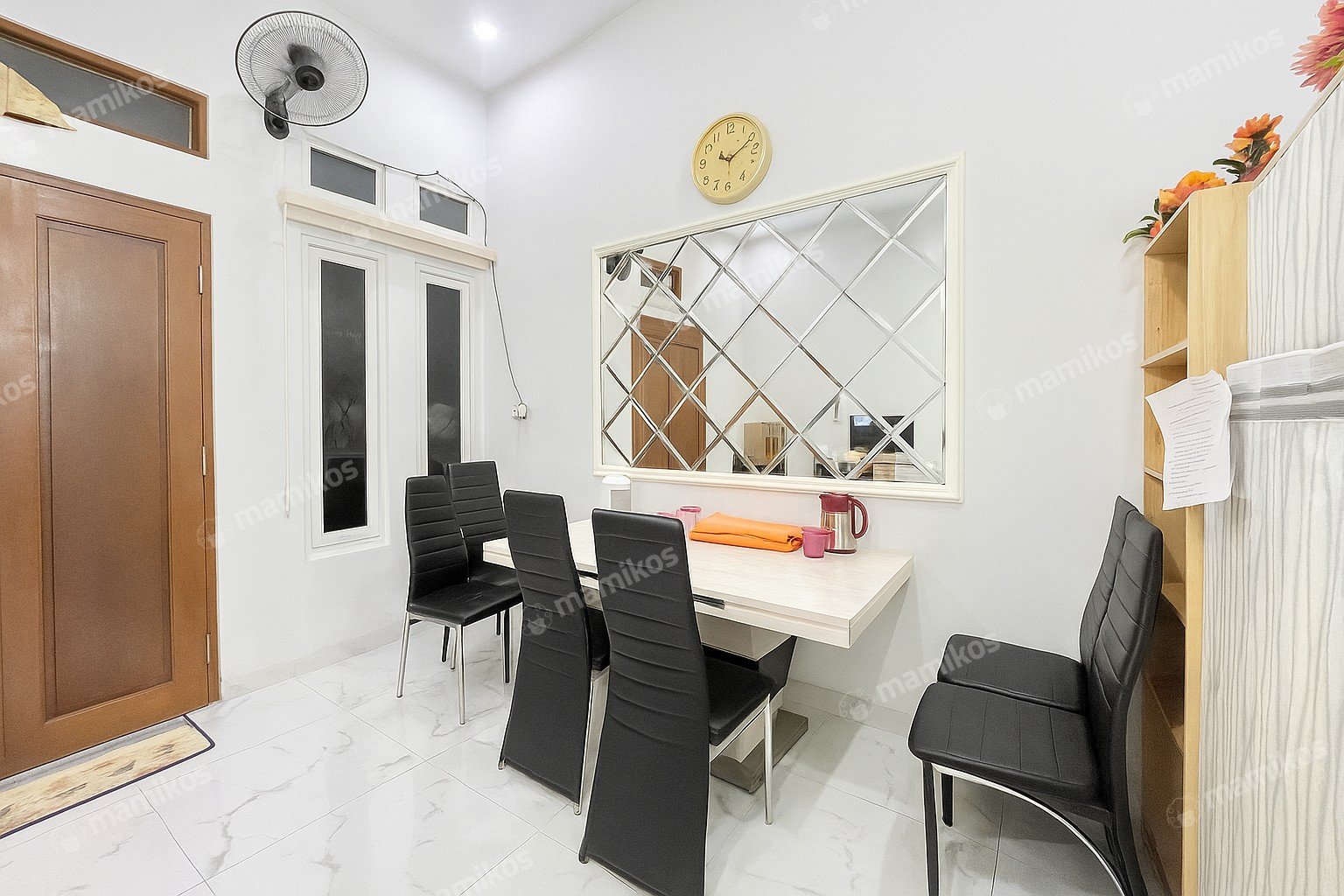 Rumah Sertifikat SHM 3 Kamar Tidur 3 Kamar Mandi Jelambar Jakarta Barat - Photo 4