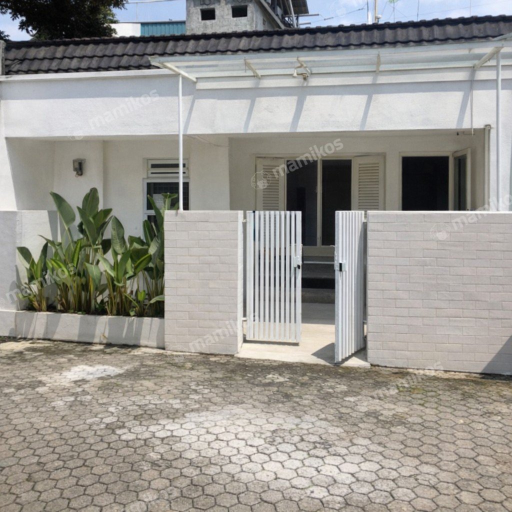 Rumah Sertifikat SHM 4 Kamar Tidur 1 Kamar Mandi Fatmawati Jakarta Selatan - Photo 2
