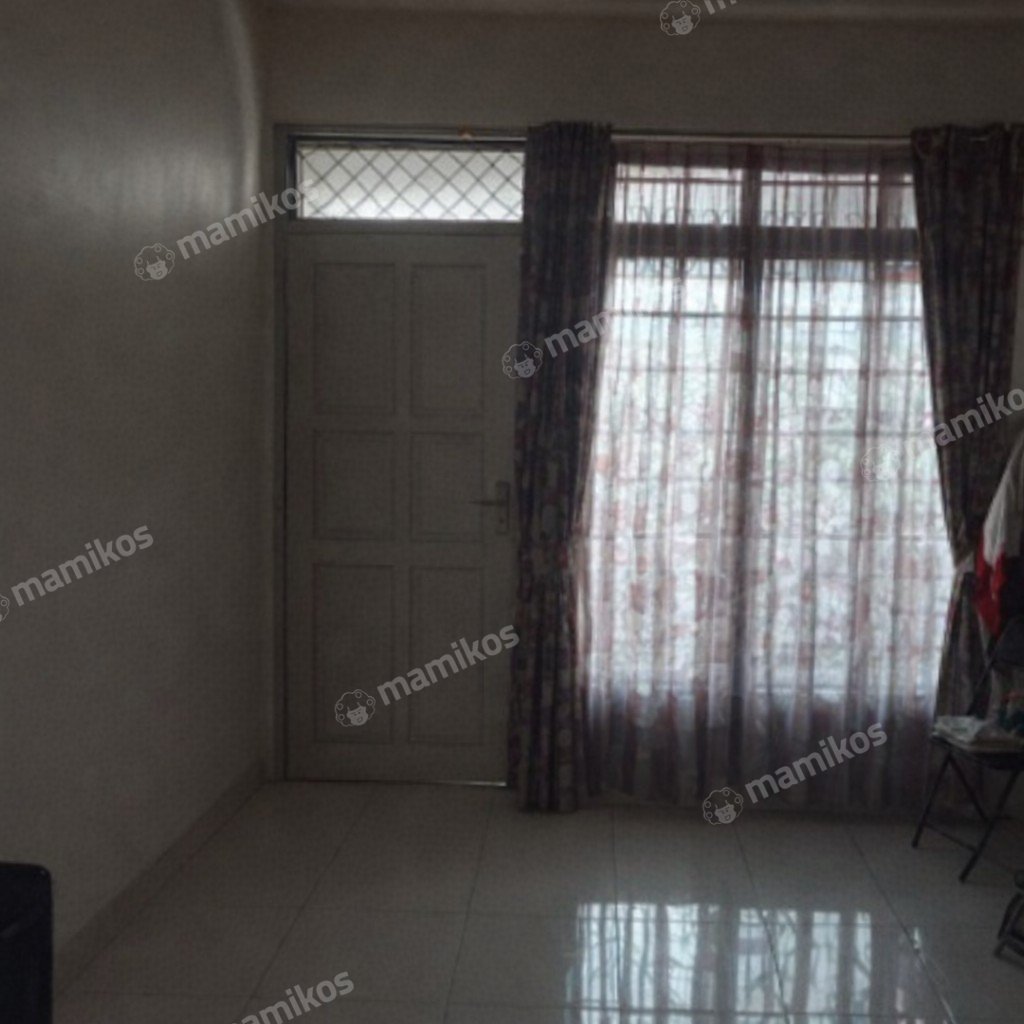 Rumah Sertifikat SHM 4 Kamar Tidur 3 Kamar Mandi Taman Ratu Jakarta Barat - Photo 3