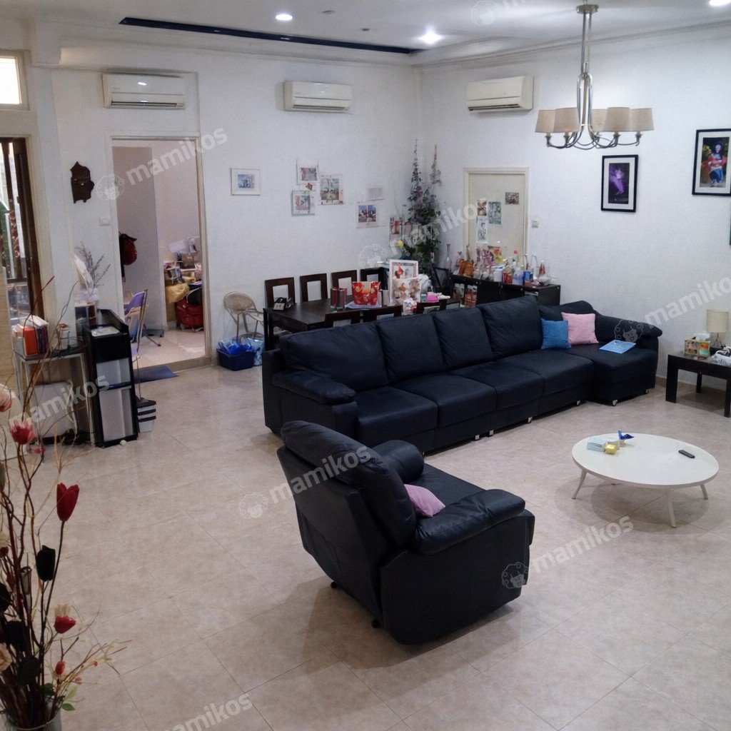 Rumah Sertifikat SHM 6 Kamar Tidur 4 Kamar Mandi Daan Mogot Jakarta Barat - Photo 2