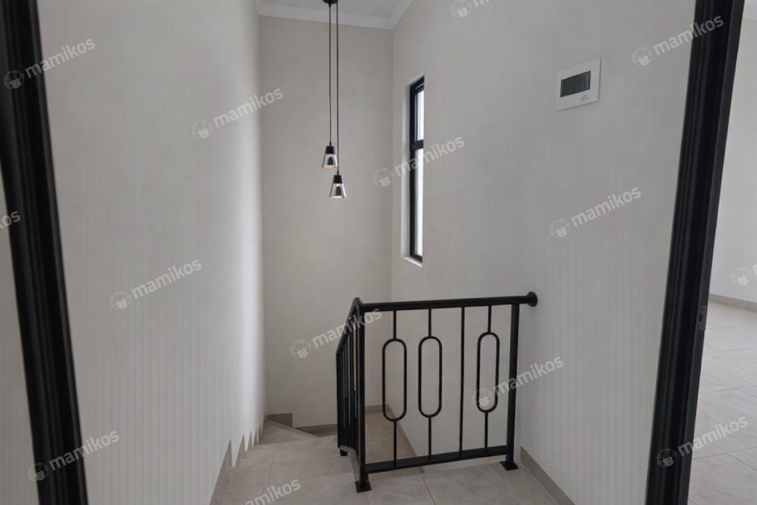 Rumah Sertifikat SHM 4 Kamar Tidur 4 Kamar Mandi Kelapa Dua Jakarta Barat - Photo 2