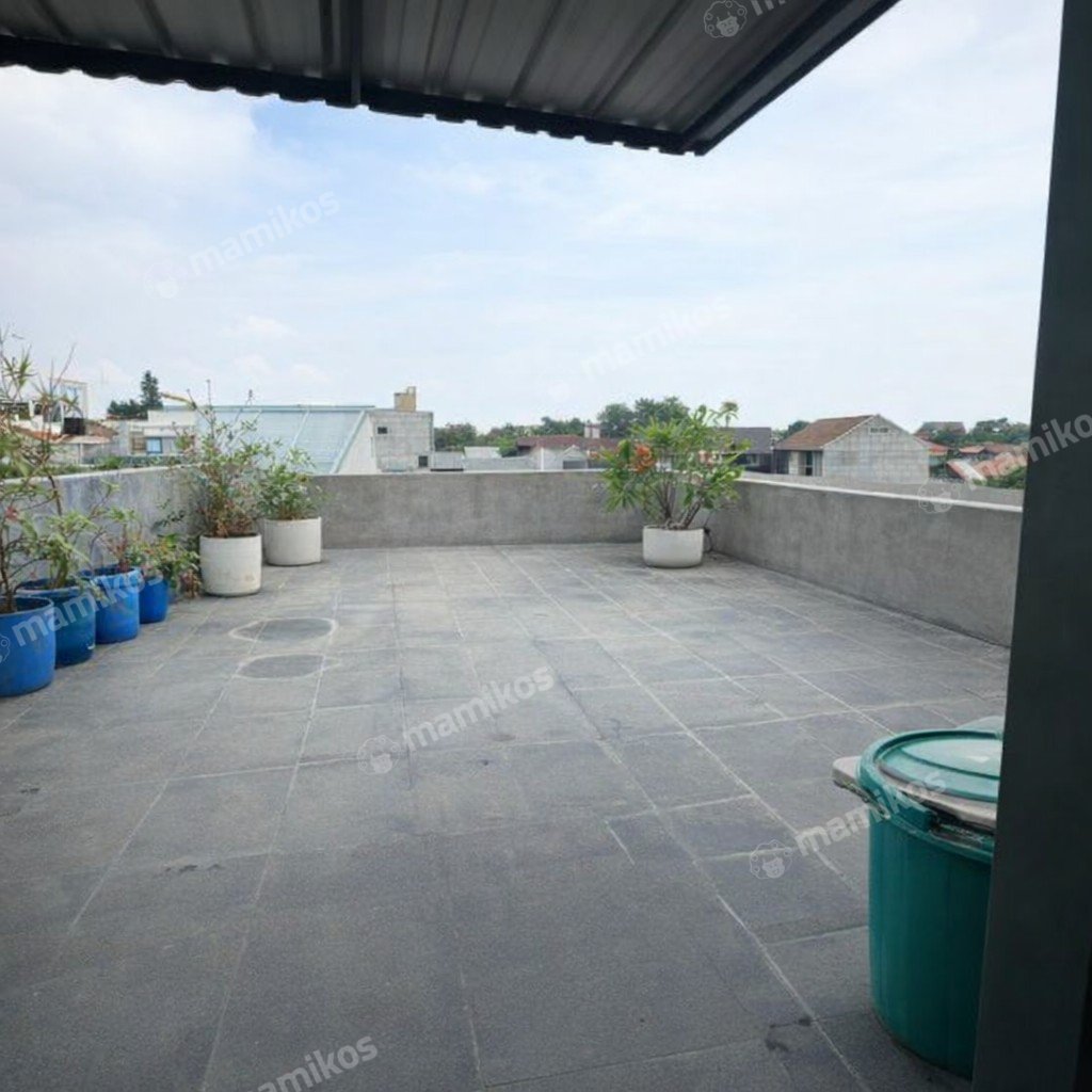 Rumah 3 Kamar Tidur 4 Kamar Mandi 3 Lantai Taman Kencana Jakarta Barat - Photo 5