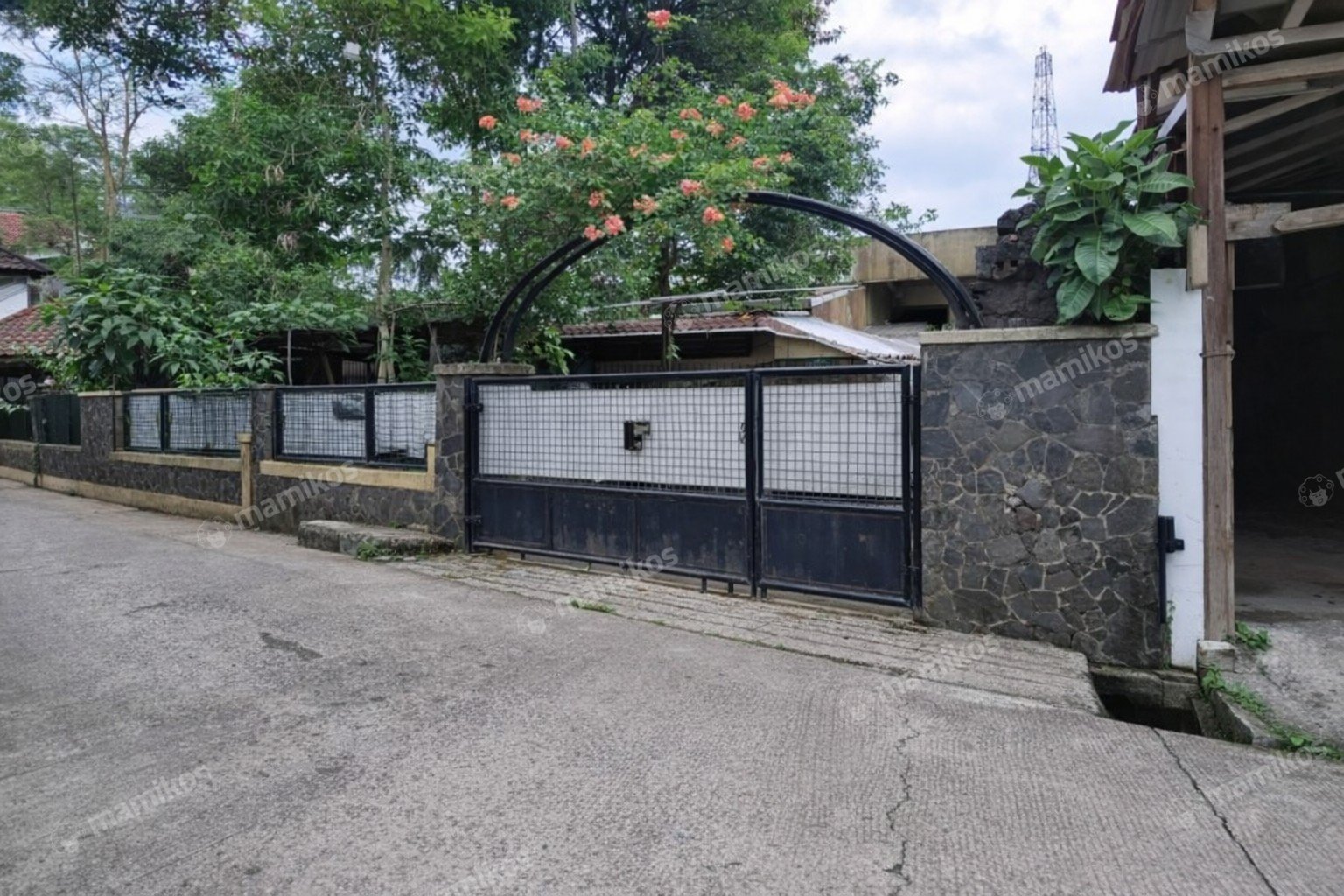 Rumah Sertifikat SHM 4 Kamar Tidur 3 Kamar Mandi Mampang Prapatan Jakarta Selatan