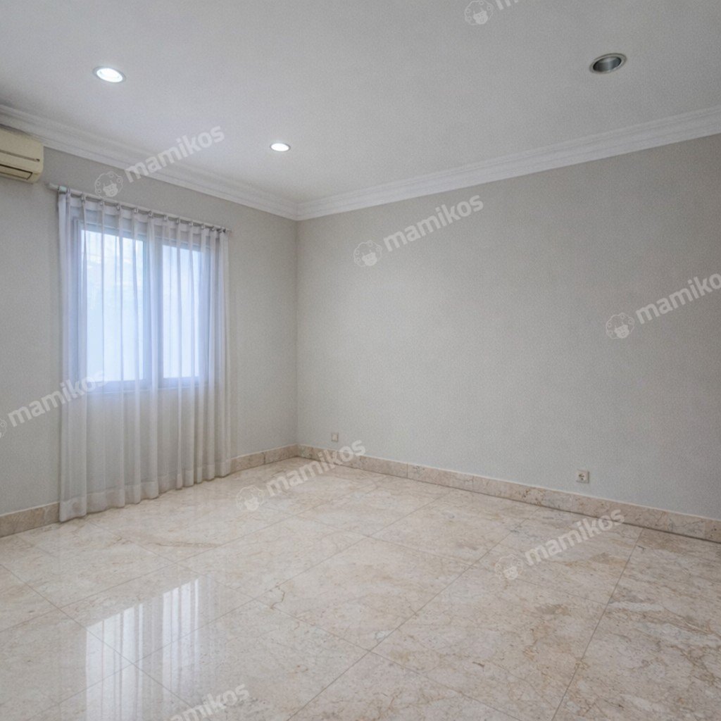 Rumah Sertifikat SHM 4 Kamar Tidur 5 Kamar Mandi Cipete Jakarta Selatan - Photo 4