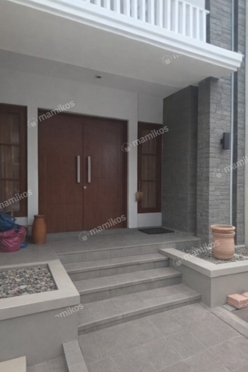 Rumah Sertifikat SHM 5 Kamar Tidur 5 Kamar Mandi Citra Grand Jakarta Timur - Photo 2