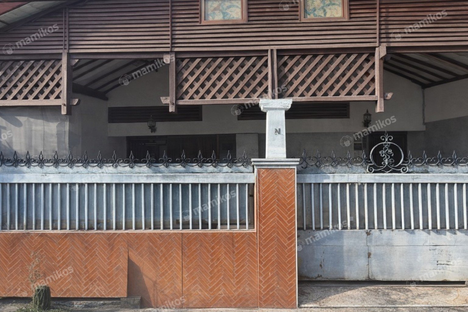 Rumah Sertifikat SHM 6 Kamar Tidur 3 Kamar Mandi Tebet Jakarta Selatan
