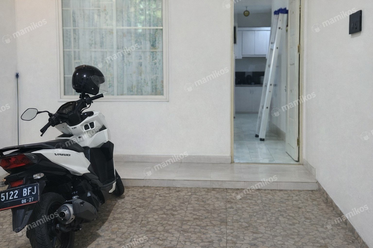 Rumah Sertifikat SHM 2 Kamar Tidur 3 Kamar Mandi Tambora Jakarta Barat