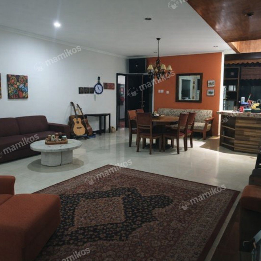 Rumah Sertifikat SHM 3 Kamar Tidur 3 Kamar Mandi Gandaria Jakarta Selatan - Photo 2
