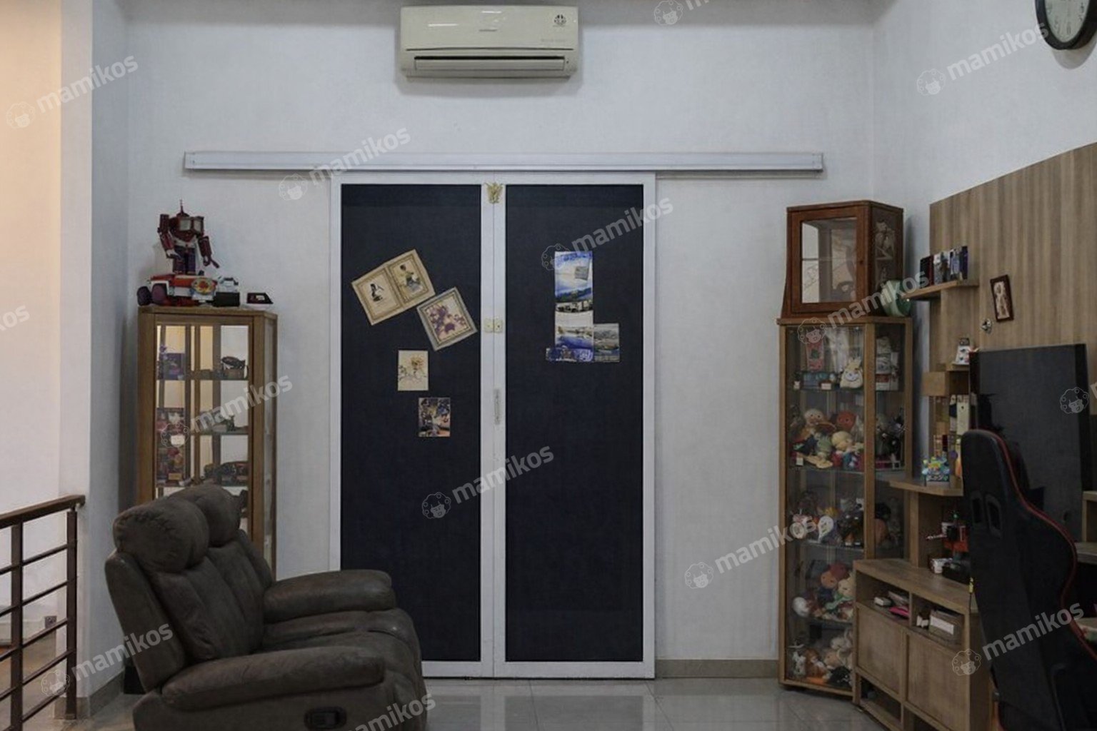 Rumah Sertifikat SHM 4 Kamar Tidur 4 Kamar Mandi Citra Garden Jakarta Barat