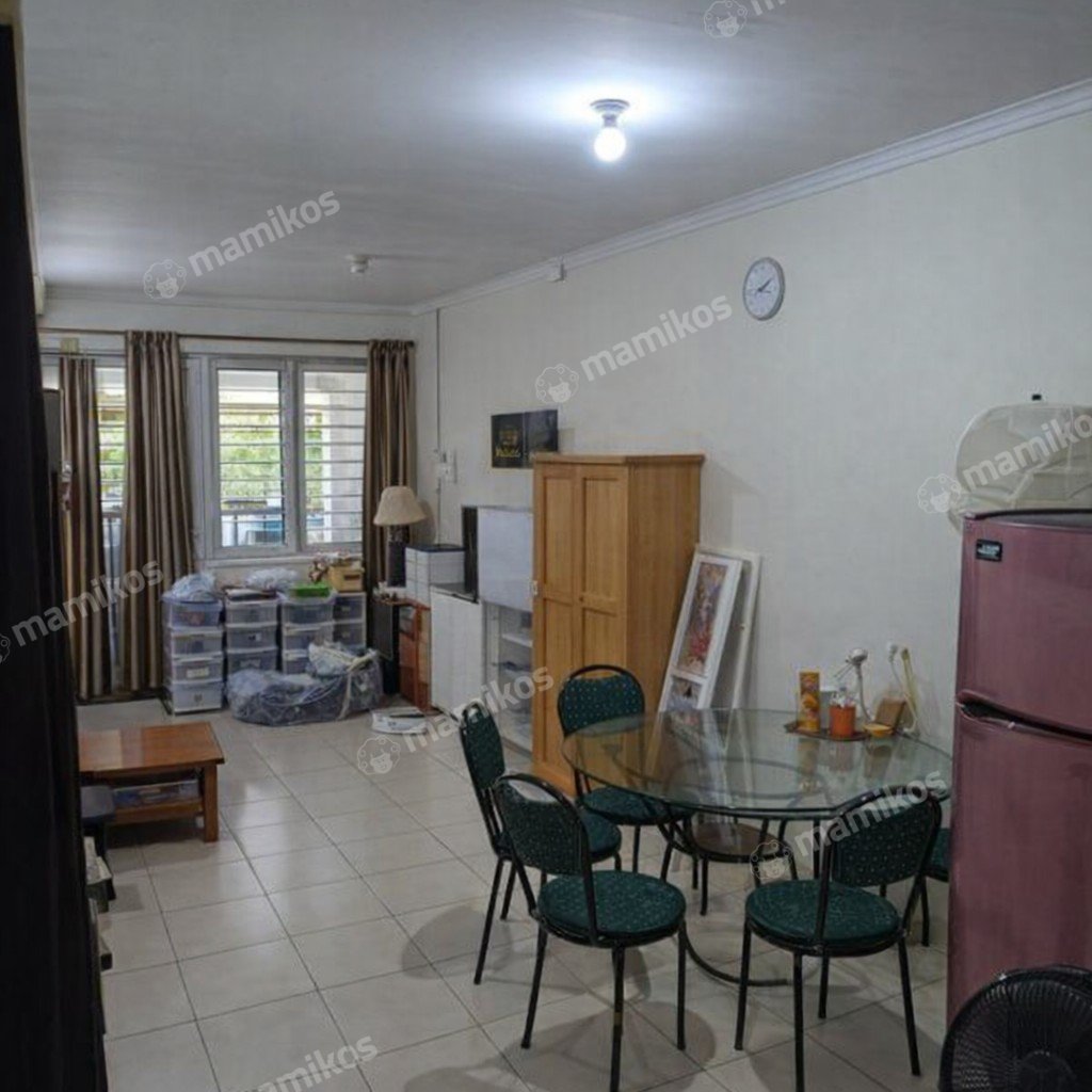 Rumah Sertifikat SHM 3 Kamar Tidur 3 Kamar Mandi Taman Surya Jakarta Barat - Photo 3