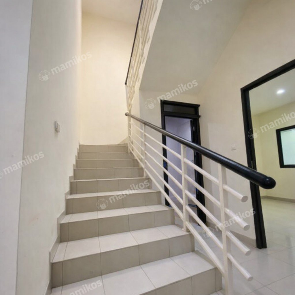 Rumah Sertifikat SHM 4 Kamar Tidur 3 Kamar Mandi Kelapa Gading Jakarta Utara - Photo 3