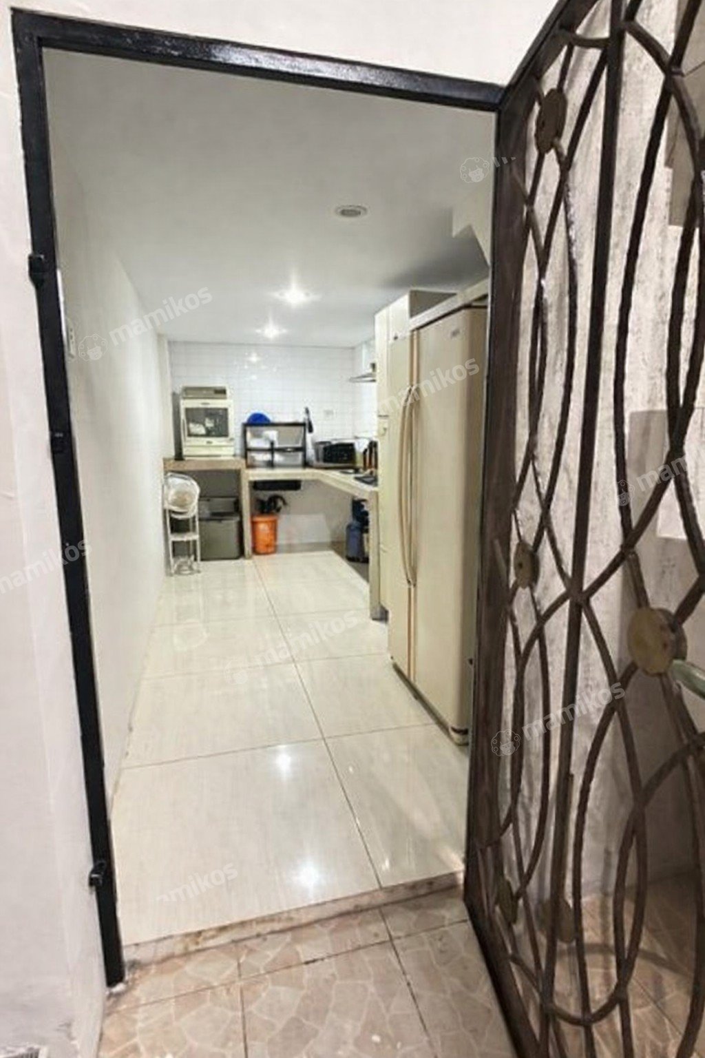Rumah Sertifikat HGB 4 Kamar Tidur 3 Kamar Mandi Pantai Indah Kapuk Jakarta Utara - Photo 4