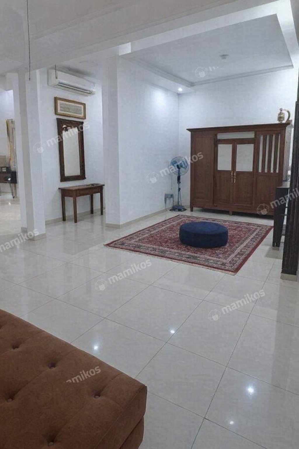 Rumah Sertifikat SHM 3 Kamar Tidur 3 Kamar Mandi Kebayoran Lama Jakarta Selatan - Photo 4