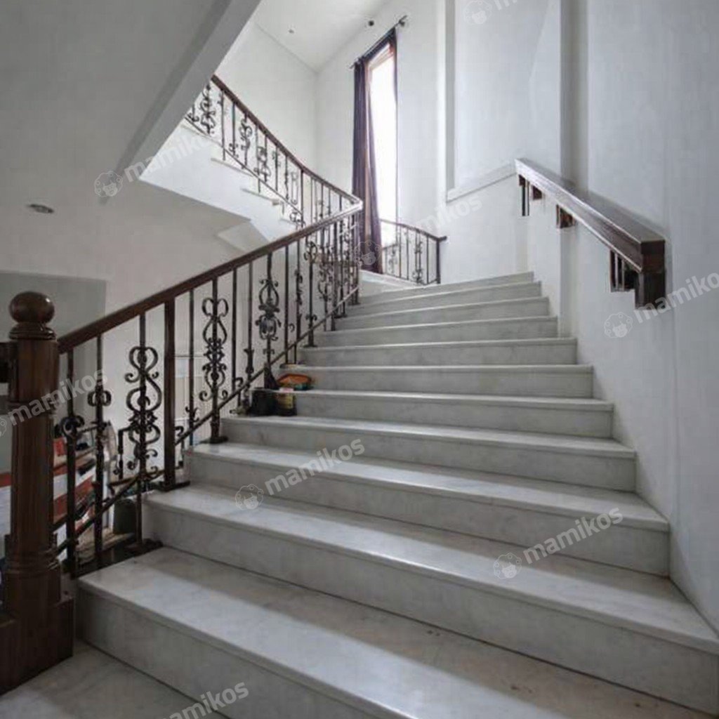 Rumah 6 Kamar Tidur 4 Kamar Mandi 2 Lantai Pondok Indah Jakarta Selatan - Photo 2
