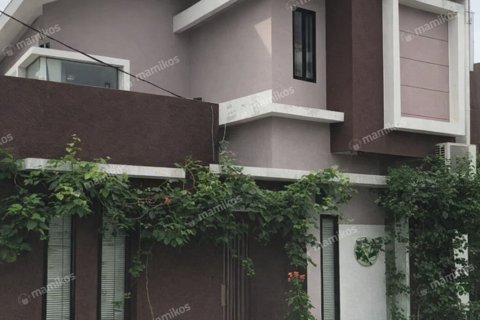 Rumah Sertifikat SHM 7 Kamar Tidur 4 Kamar Mandi Cipayung Jakarta Timur