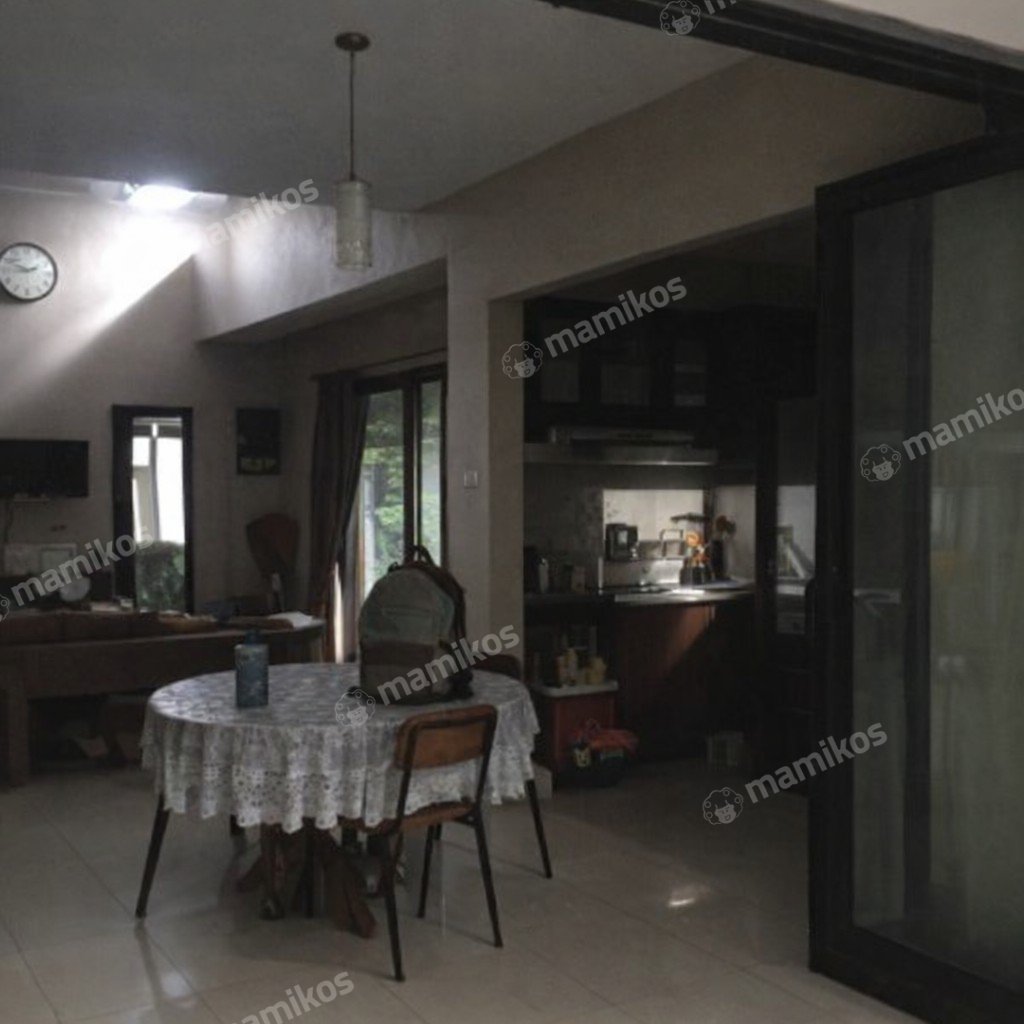 Rumah Sertifikat SHM 7 Kamar Tidur 4 Kamar Mandi Cipayung Jakarta Timur - Photo 2