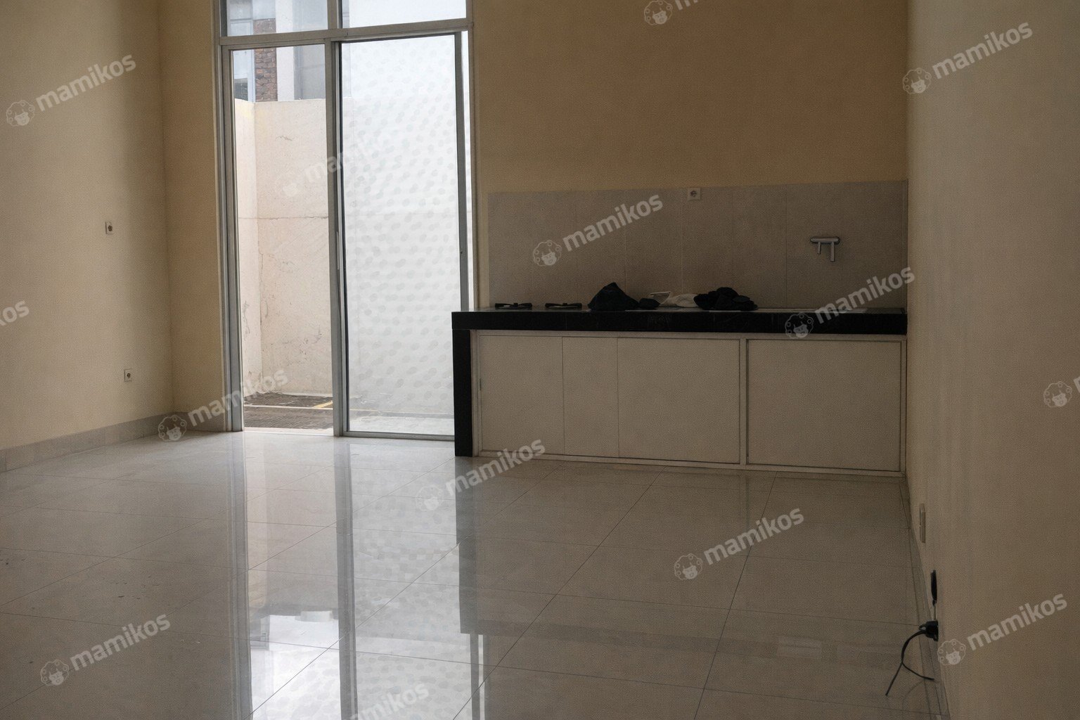 Rumah 3KT 4KM Green Lake City Jakarta Barat