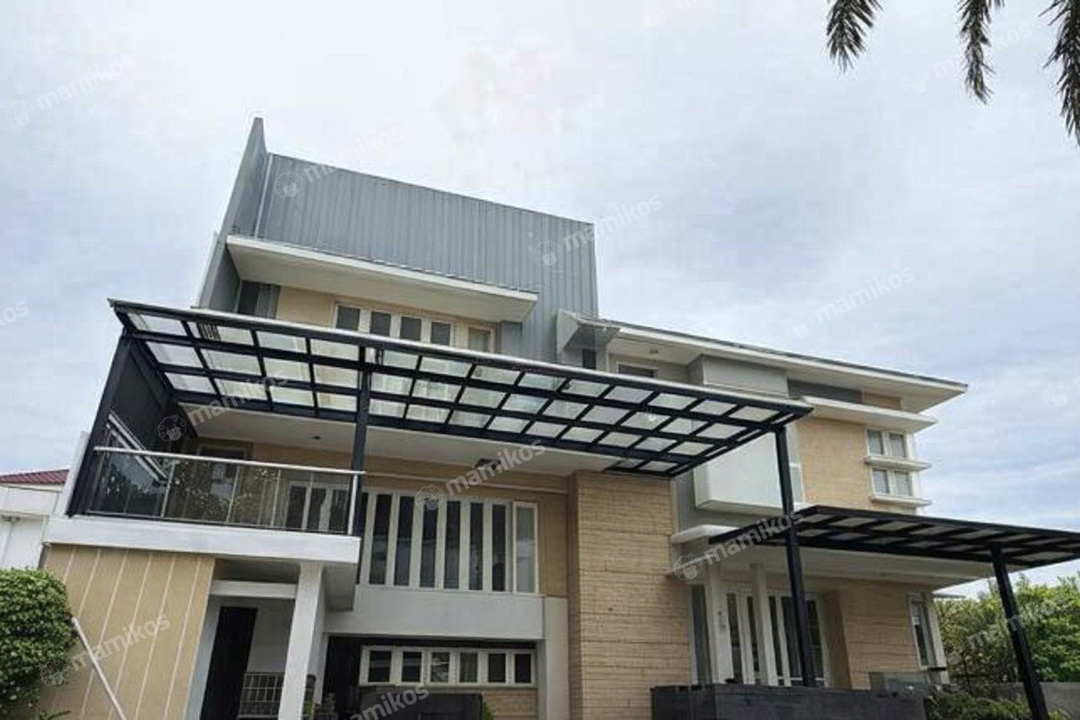 Rumah Sertifikat SHM 4 Kamar Tidur 4 Kamar Mandi Cibubur Jakarta Timur