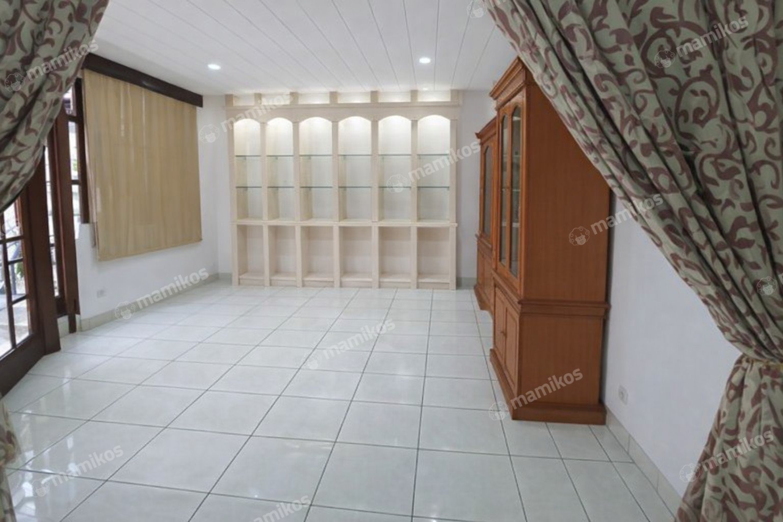 Rumah Sertifikat SHM 3 Kamar Tidur 3 Kamar Mandi Kuningan Jakarta Selatan