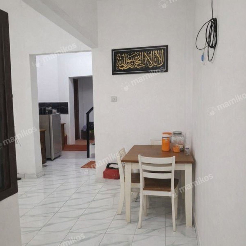 Rumah 3 Kamar Tidur 2 Kamar Mandi 1 Lantai Kedoya Selatan Jakarta Barat - Photo 3
