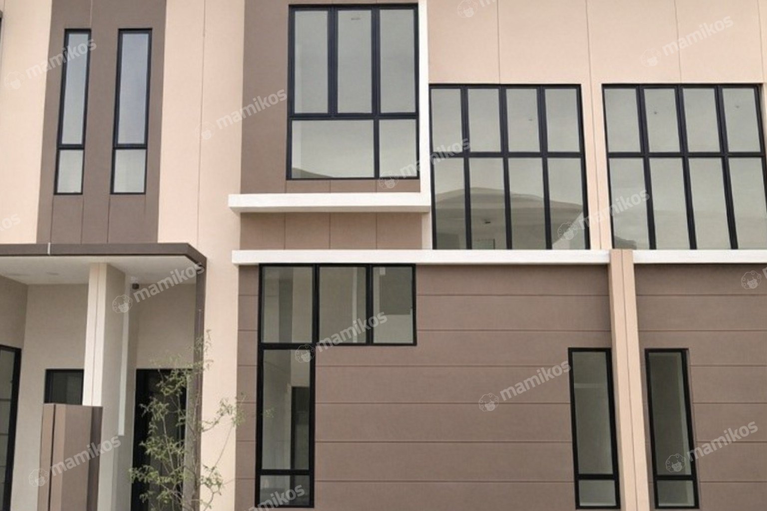 Rumah Sertifikat SHM 4 Kamar Tidur 4 Kamar Mandi Jakarta Garden City Jakarta Timur