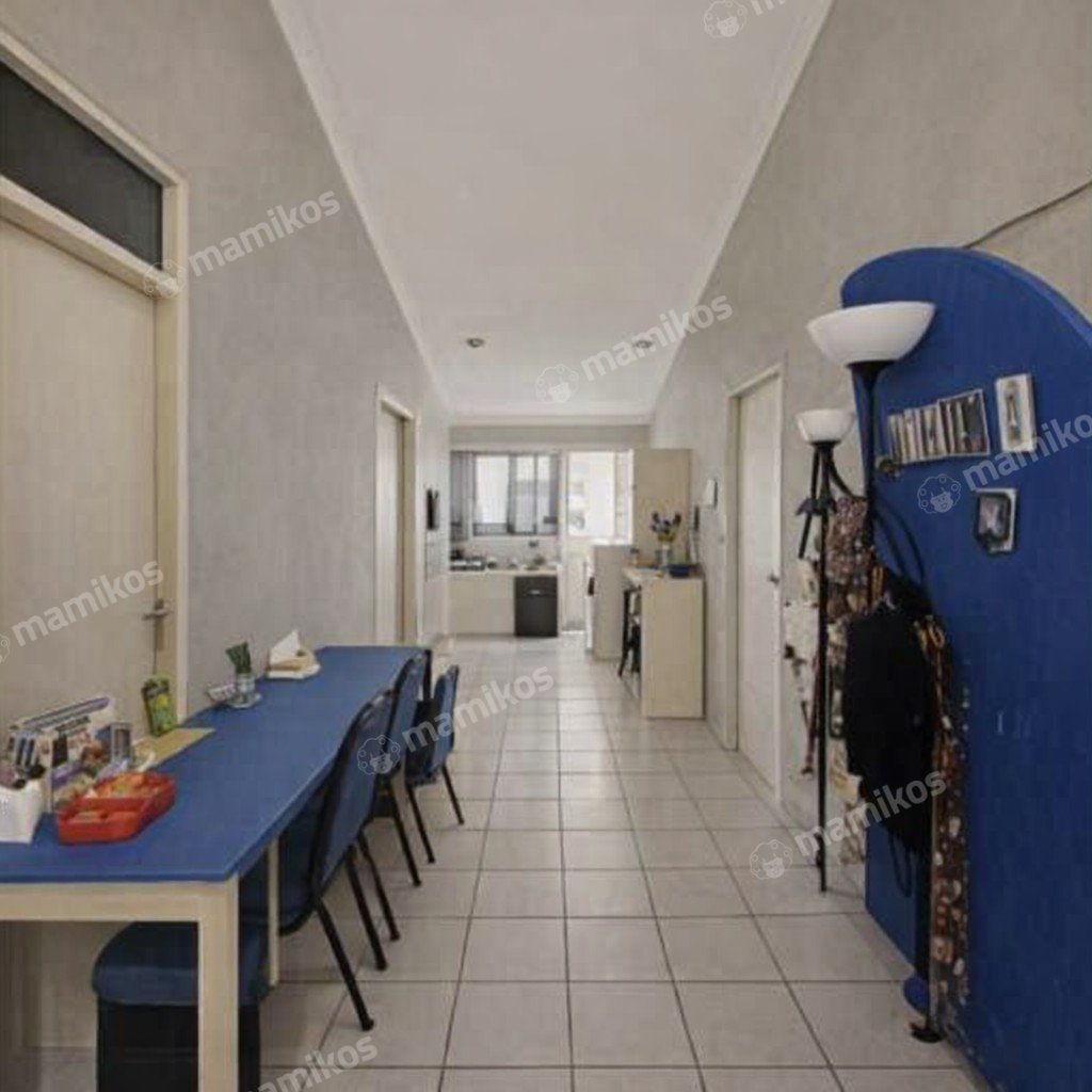 Rumah Sertifikat SHM 4 Kamar Tidur 3 Kamar Mandi Green garden Jakarta Barat - Photo 2