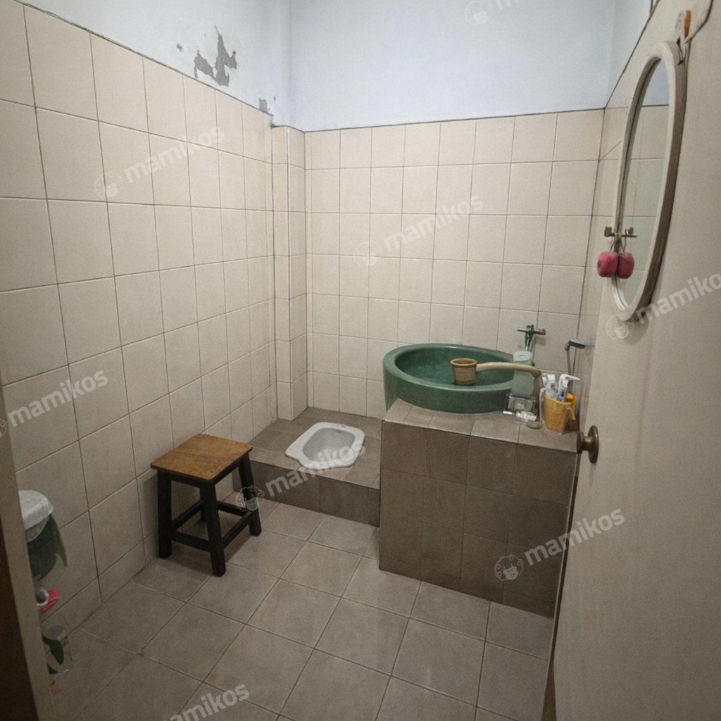 Rumah Sertifikat SHM 4 Kamar Tidur 4 Kamar Mandi Sunter Jakarta Utara - Photo 2