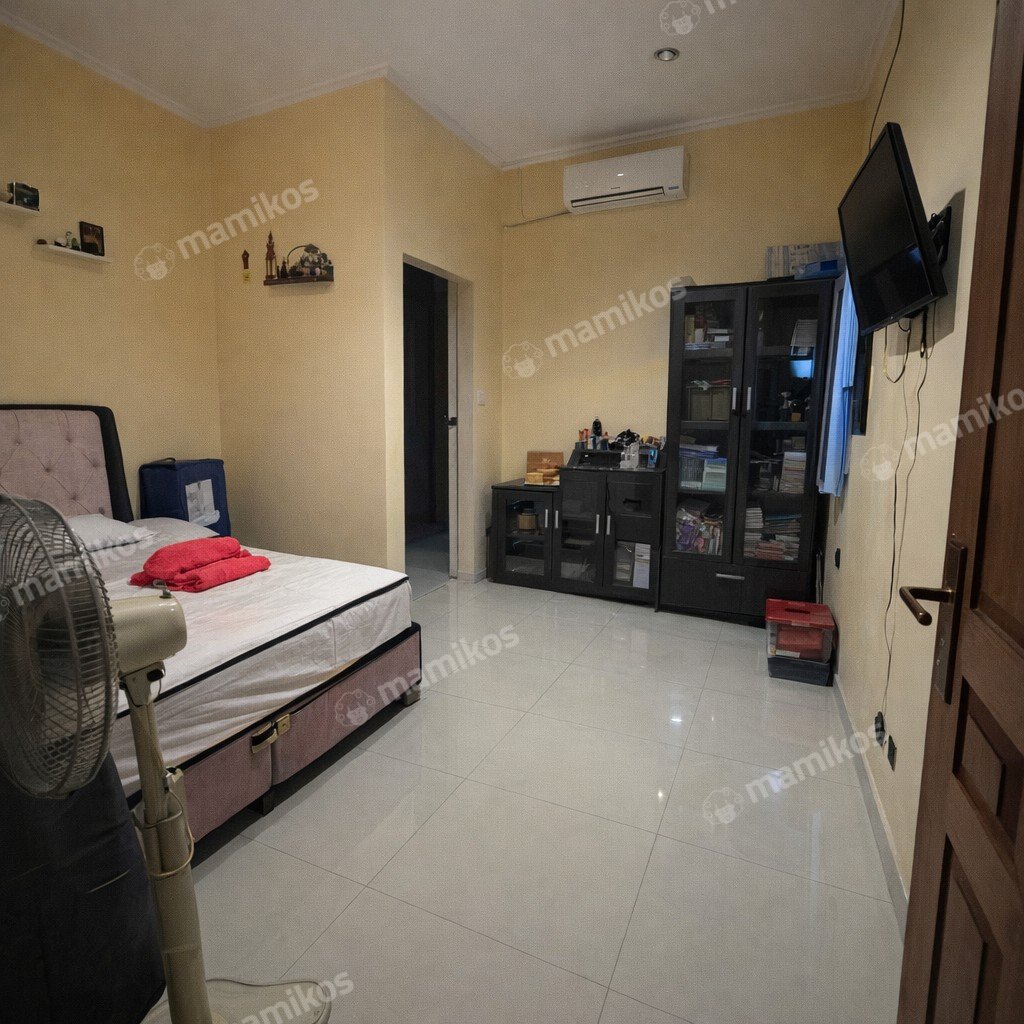 Rumah Sertifikat SHM 4 Kamar Tidur 4 Kamar Mandi Sunter Jakarta Utara - Photo 4