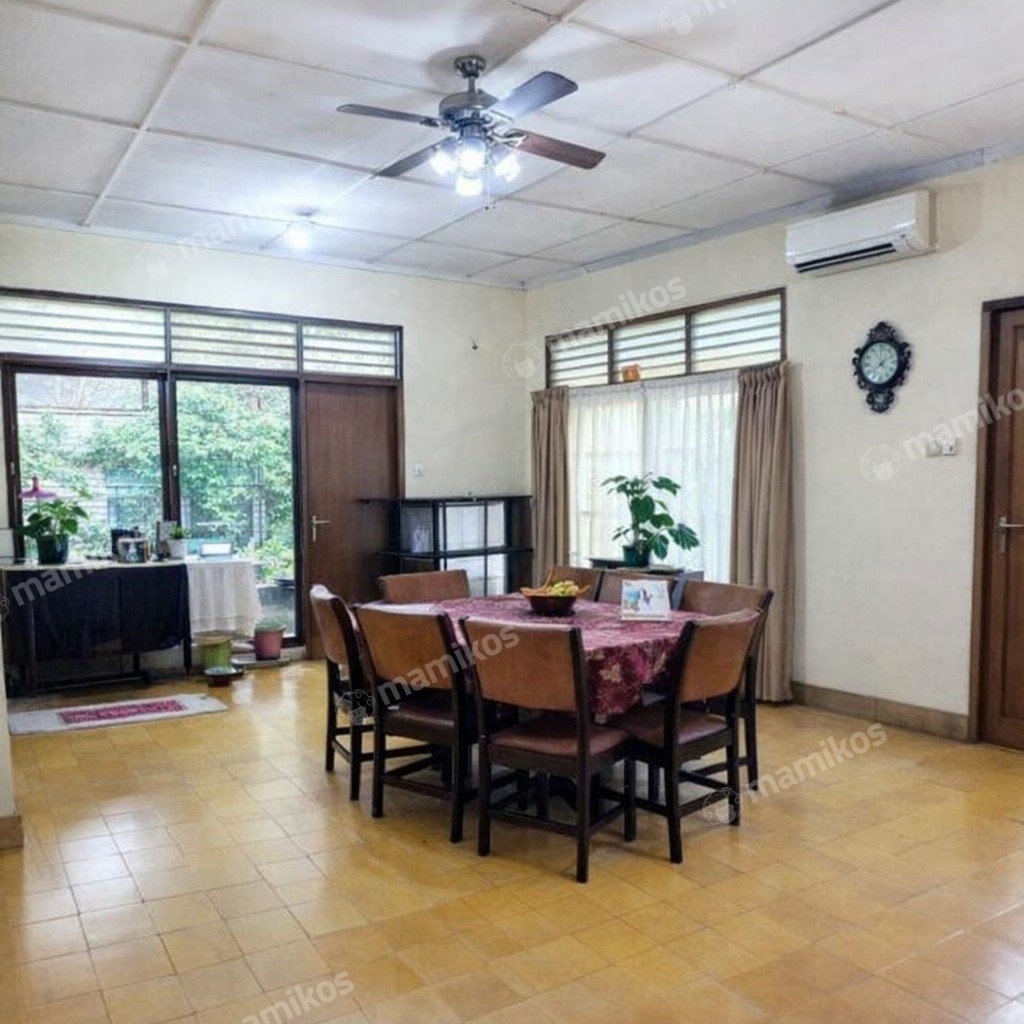 Rumah Sertifikat SHM 6 Kamar Tidur 4 Kamar Mandi Menteng Dalam Jakarta Selatan - Photo 4