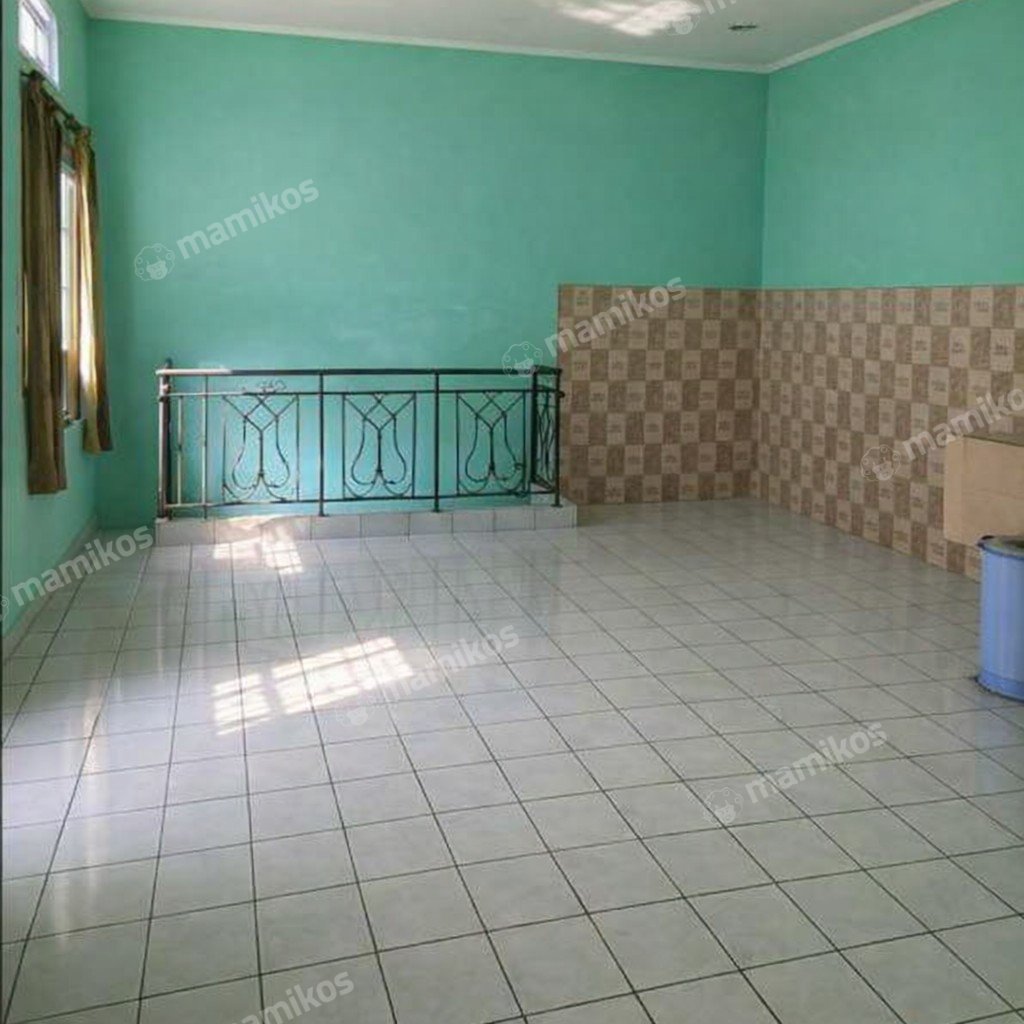 Rumah Sertifikat SHM 3 Kamar Tidur 3 Kamar Mandi Kota Wisata Jakarta Timur - Photo 3