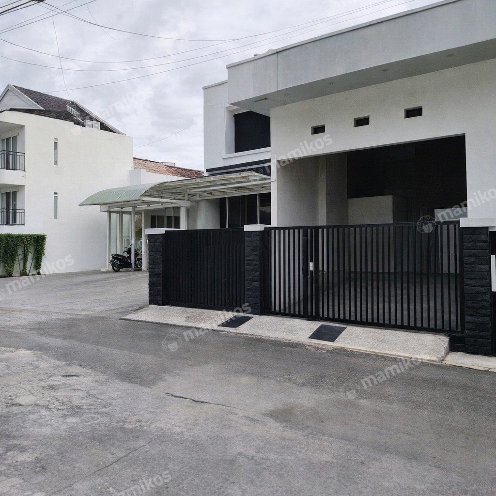 Rumah Sertifikat SHM 5 Kamar Tidur 3 Kamar Mandi Duren Sawit Jakarta Timur - Photo 2