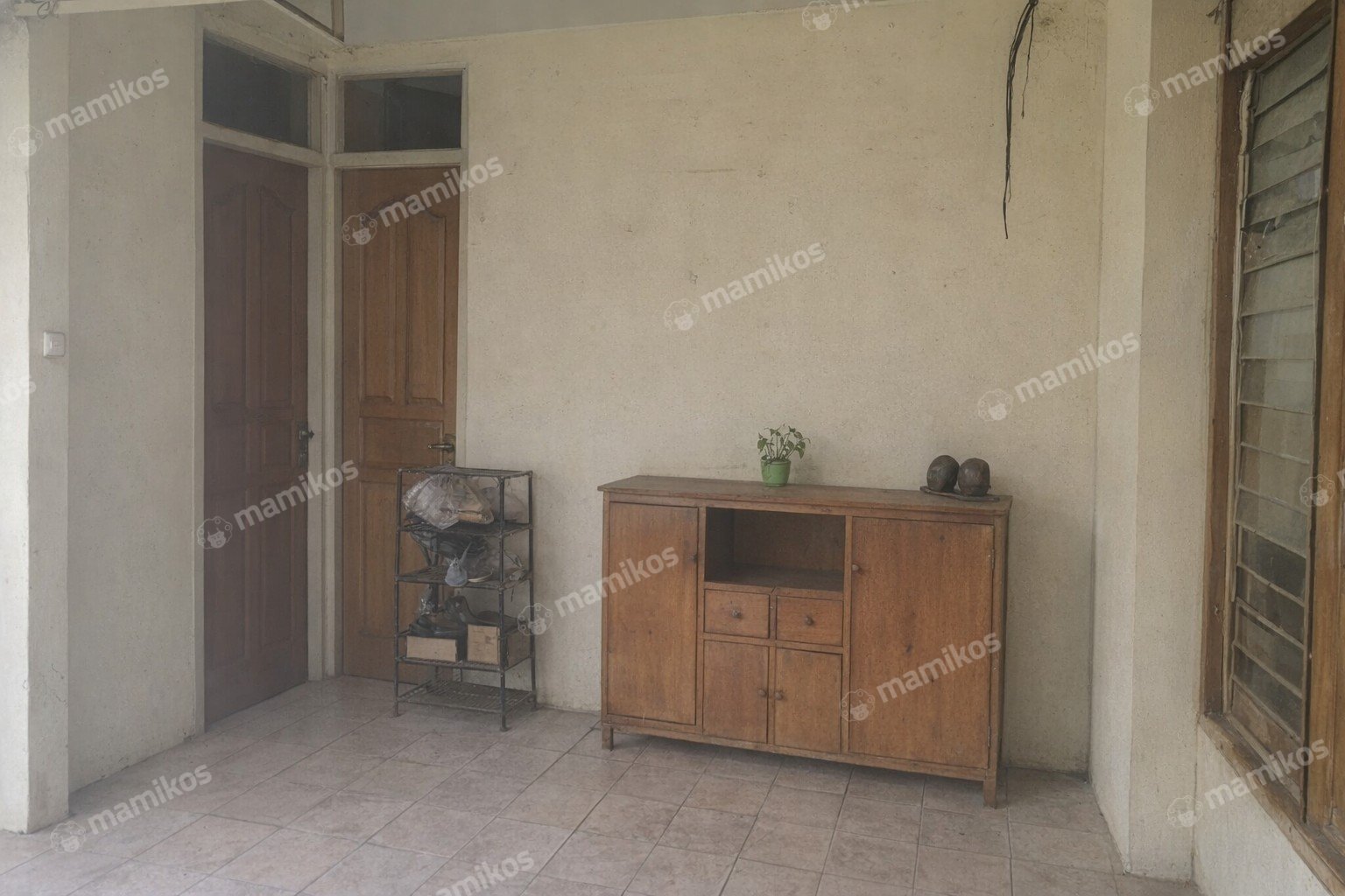 Rumah Sertifikat SHM 4 Kamar Tidur 2 Kamar Mandi Ulujami Jakarta Selatan - Photo 3
