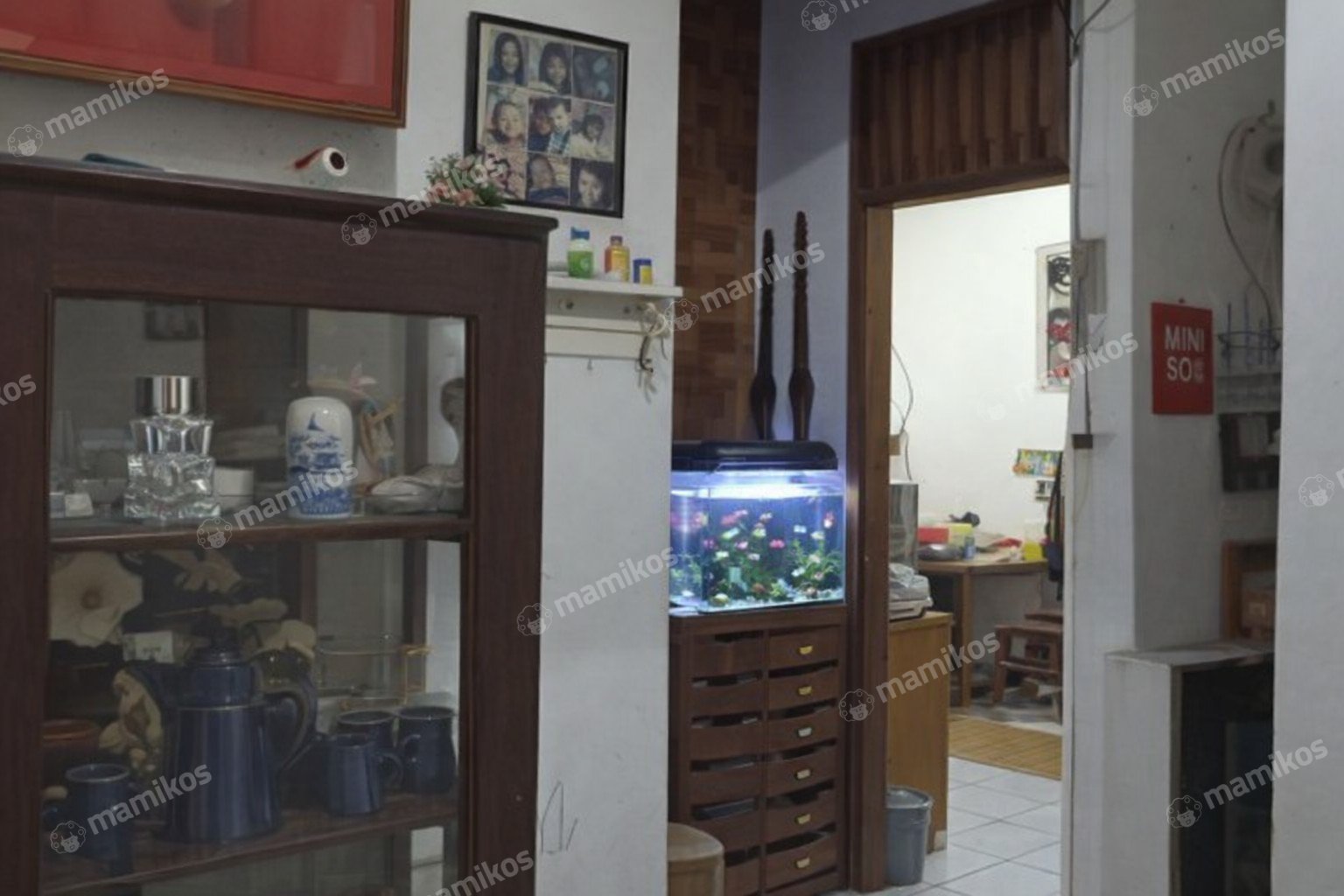 Rumah Sertifikat SHM 7 Kamar Tidur 8 Kamar Mandi Lebak Bulus Jakarta Selatan