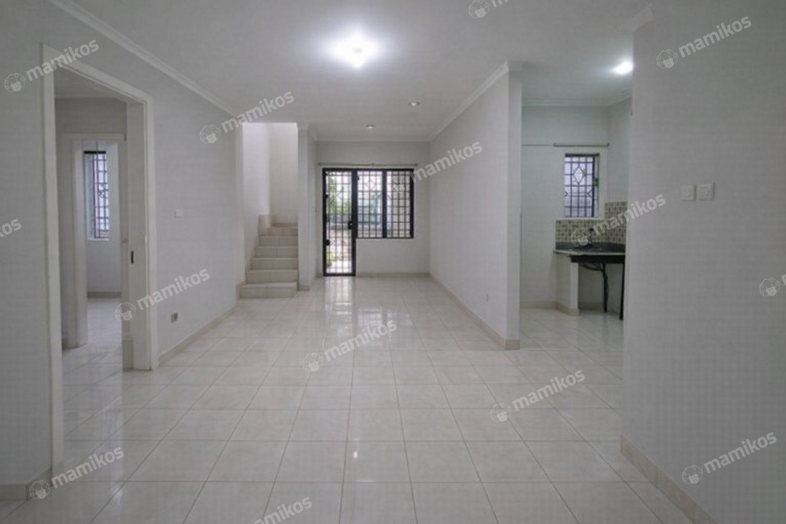 Rumah Sertifikat SHM 3 Kamar Tidur 3 Kamar Mandi Kota Wisata Jakarta Timur - Photo 2