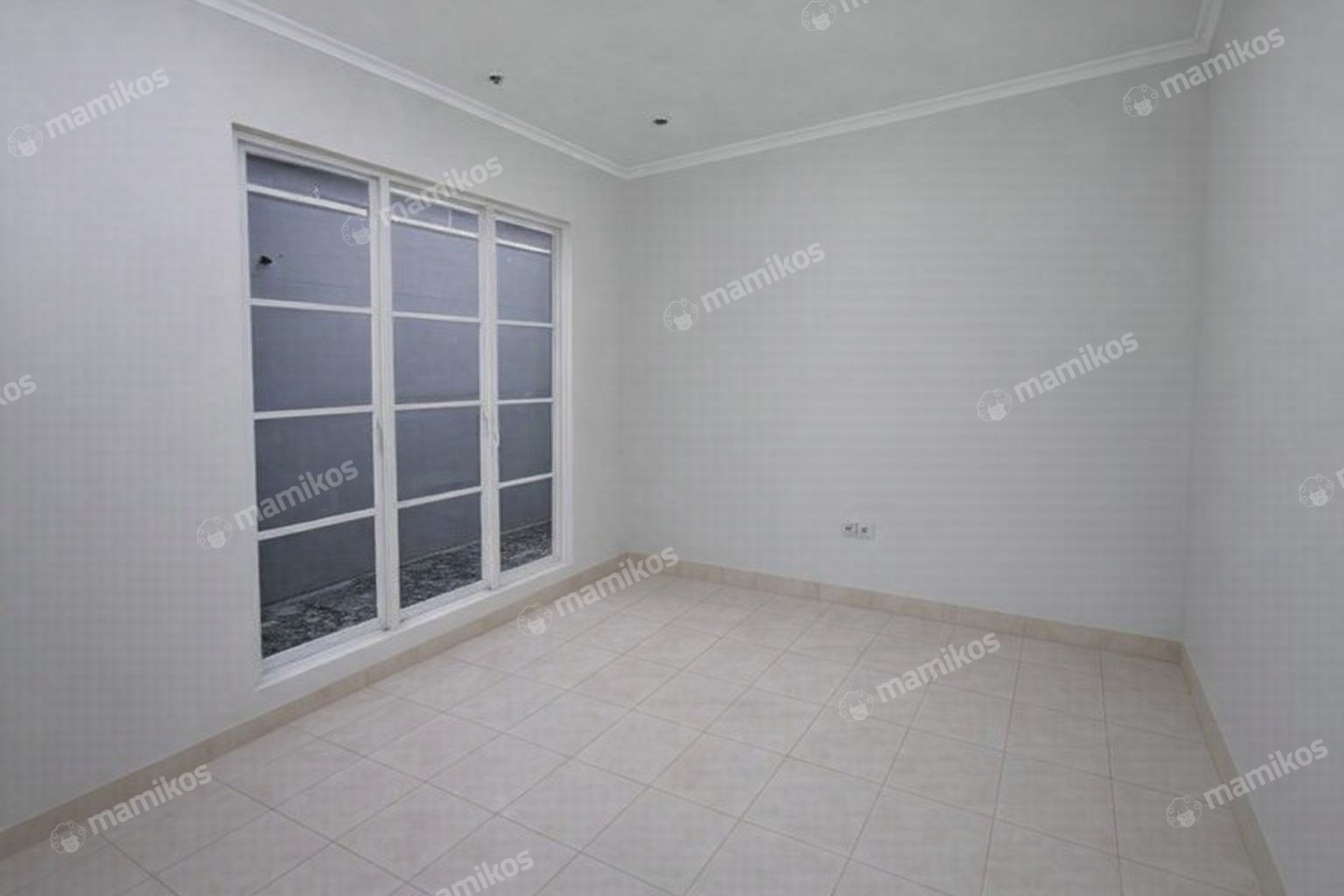 Rumah Sertifikat SHM 3 Kamar Tidur 3 Kamar Mandi Kota Wisata Jakarta Timur - Photo 3